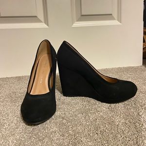 Chinese laundry black suede wedges